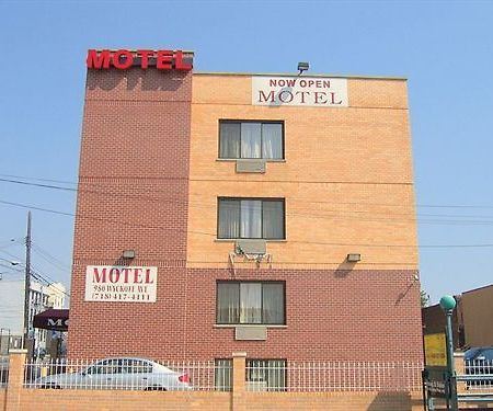 Red Carpet Inn Brooklyn New York Buitenkant foto